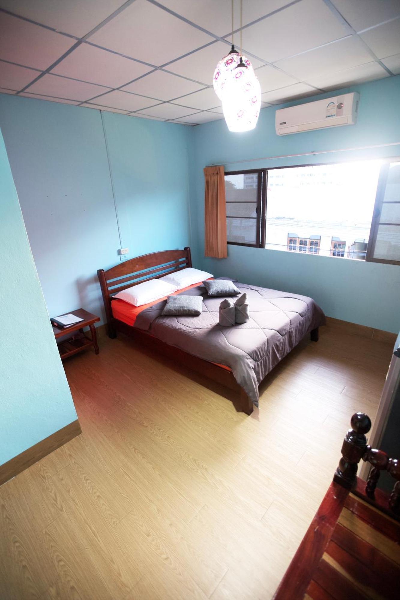 Holiday Phangan - Hostel & Bar Тонг Сала Экстерьер фото