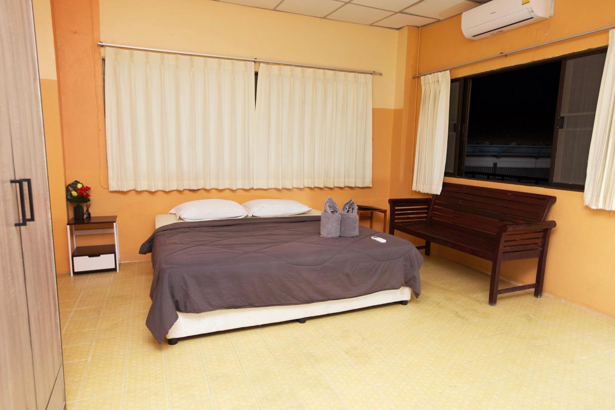 Holiday Phangan - Hostel & Bar Тонг Сала Экстерьер фото