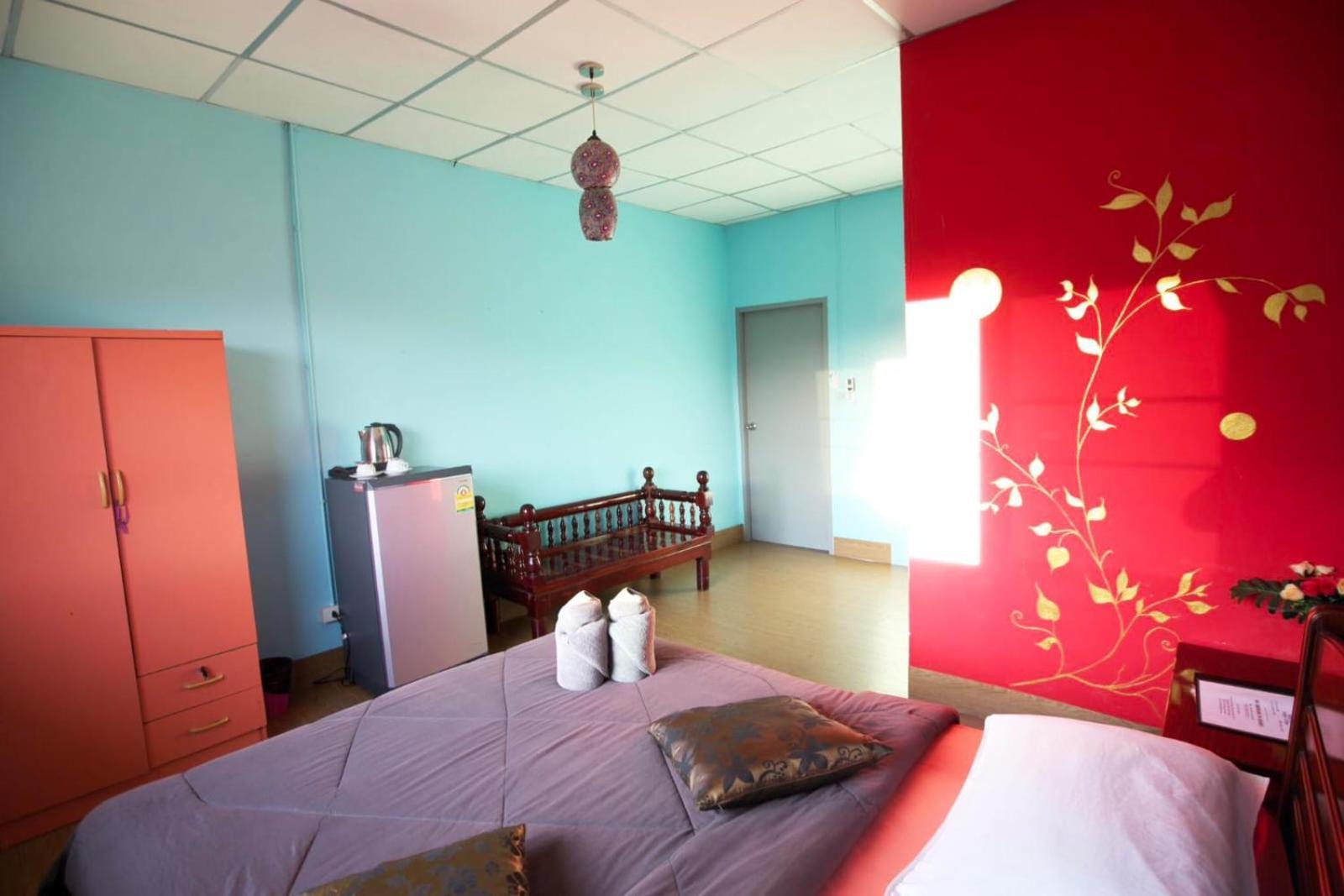 Holiday Phangan - Hostel & Bar Тонг Сала Экстерьер фото